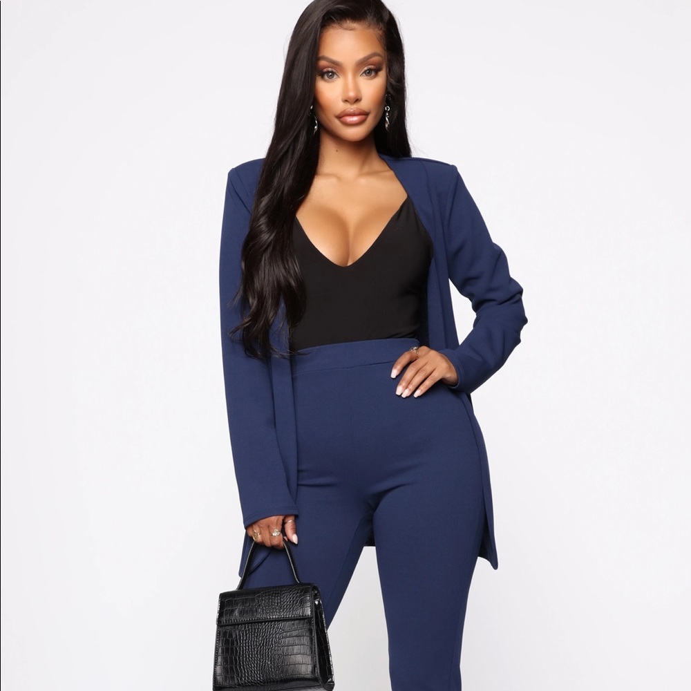 Fashion Nova - Payin’ It Forward Blazer Set - Navy